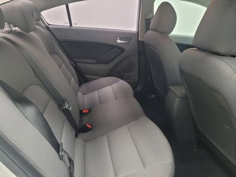 Used 2017 Kia Forte LX FWD image 19