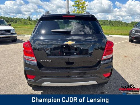 Used 2019 Chevrolet Trax LT w/ LT Convenience Package AWD/4WD image 6
