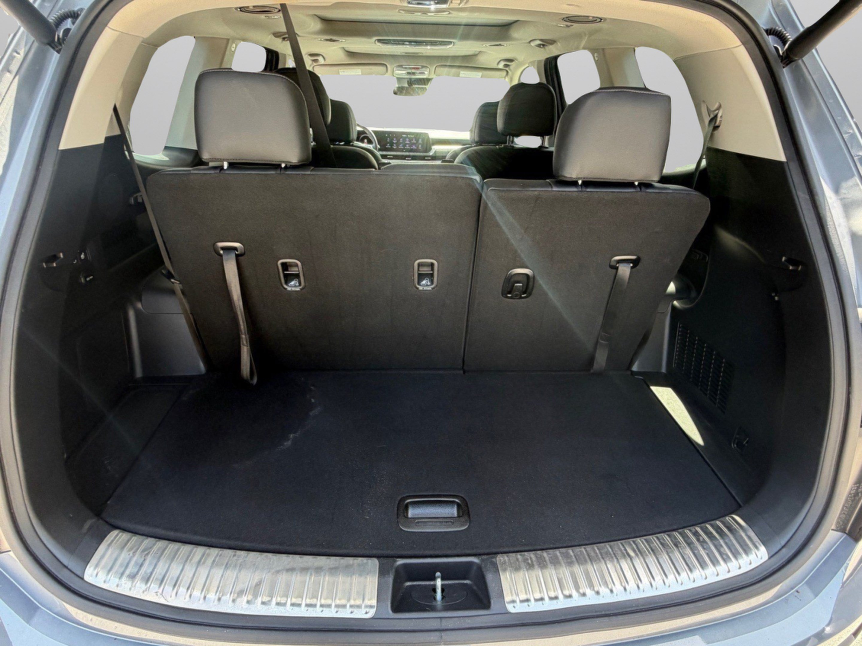 Used 2025 Kia Telluride SX w/ SX Captain's Chair Package FWD image 41