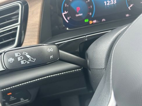 New 2026 Volkswagen Atlas SE FWD image 19