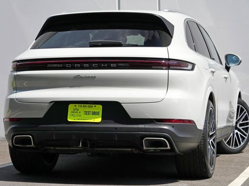 Used 2025 Porsche Cayenne w/ Premium Package Plus AWD/4WD image 5