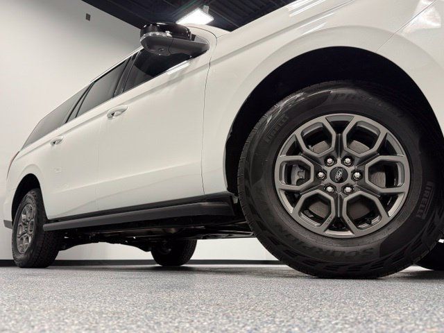 Used 2026 Ford Expedition Max Active RWD image 2