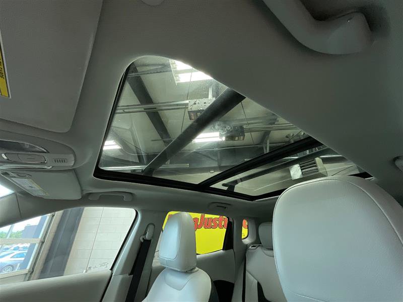 Used 2020 Jeep Compass Latitude FWD image 14
