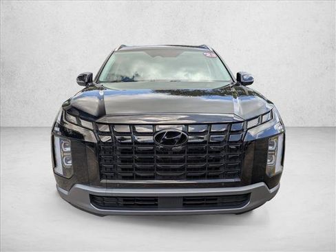 Used 2023 Hyundai Palisade SEL FWD image 2