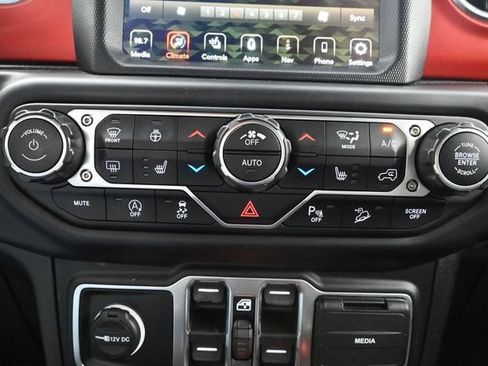 Used 2020 Jeep Wrangler Unlimited Rubicon AWD/4WD image 13