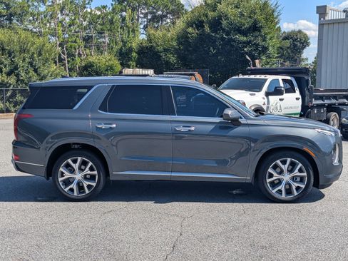 Used 2022 Hyundai Palisade Limited FWD image 9
