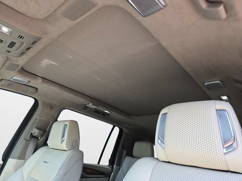 Used 2021 Cadillac Escalade ESV Premium Luxury Platinum AWD/4WD image 19