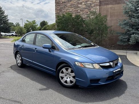 Used 2009 Honda Civic LX image 2