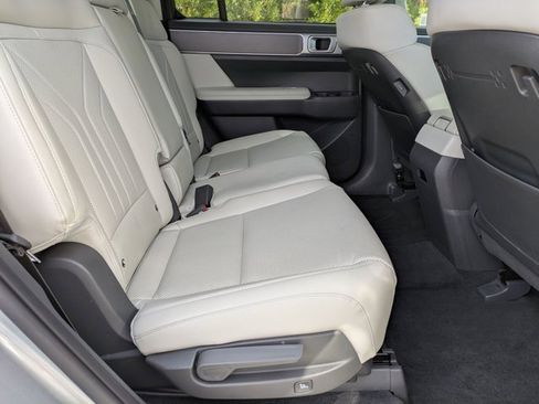 Used 2025 Hyundai Santa Fe SEL image 24