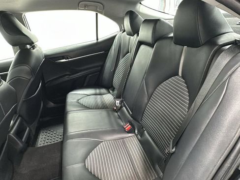 Used 2021 Toyota Camry SE image 13