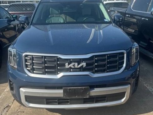 Certified 2024 Kia Telluride S w/ S Sunroof Package FWD image 2