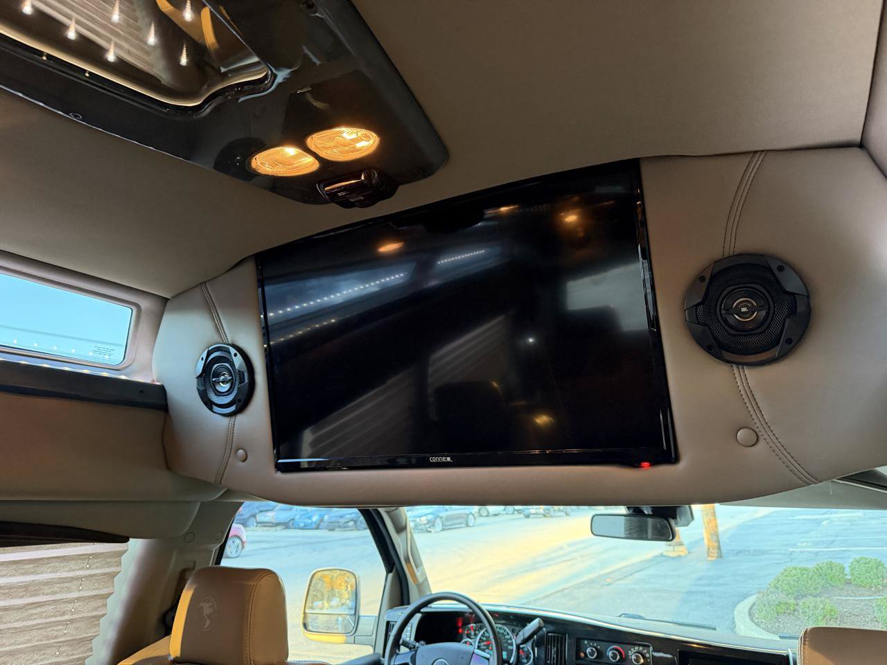 Used 2019 GMC Savana 2500 w/ Enhanced Convenience Package RWD image 33
