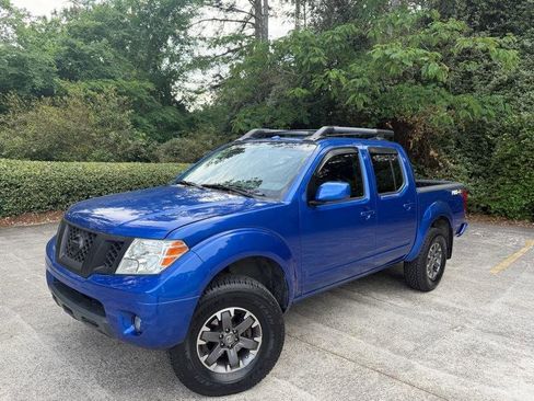Used 2015 Nissan Frontier PRO-4X w/ Pro-4x Luxury Package AWD/4WD image 2