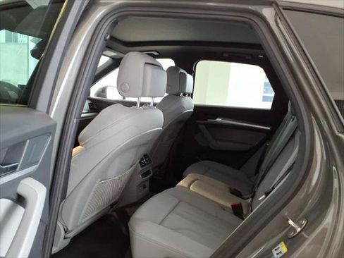 Certified 2025 Audi Q5 2.0T Premium AWD/4WD image 17