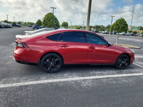 Used 2023 Honda Accord Sport image 8