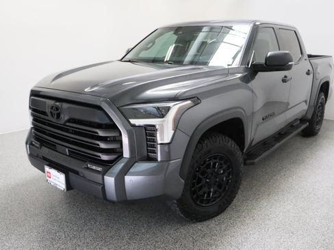 Certified 2026 Toyota Tundra SR5 w/ SR5 Convenience Package AWD/4WD image 2