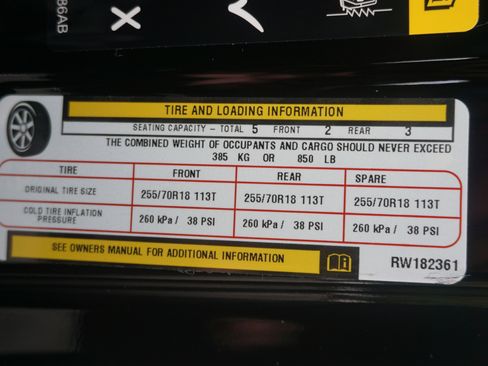 Used 2024 Jeep Wrangler Sahara w/ Technology Group image 38