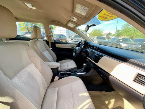 Used 2014 Toyota Corolla LE FWD image 9
