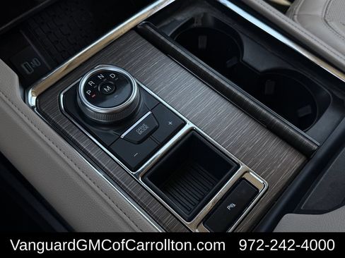 Used 2024 Ford Expedition Limited RWD image 10
