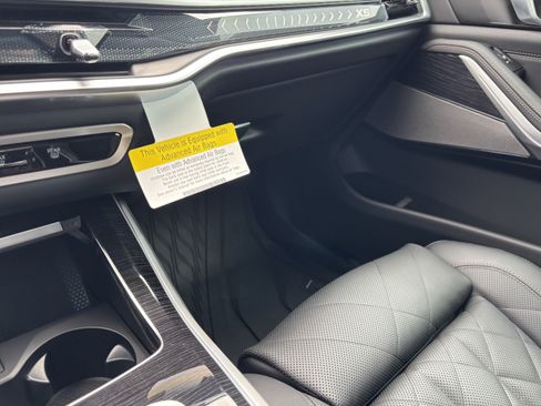 Used 2026 BMW X5 xDrive40i w/ M Sport Package image 17