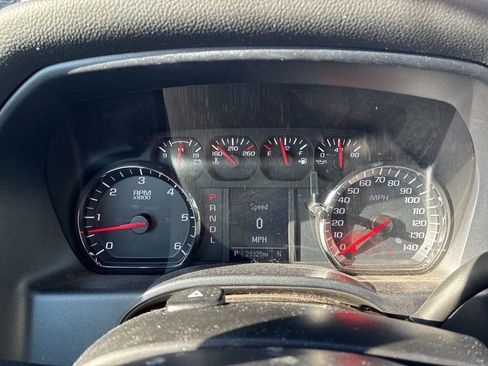 Used 2018 Chevrolet Silverado 1500 Custom w/ Custom Value Package image 23