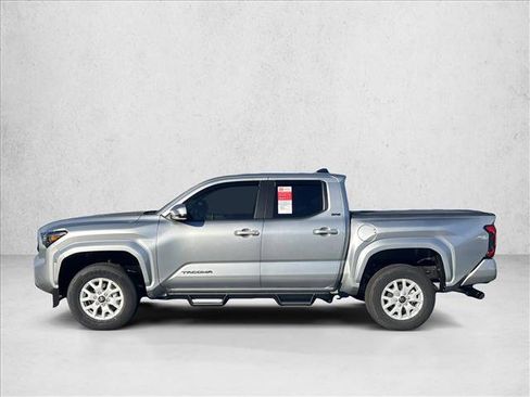 New 2025 Toyota Tacoma SR5 image 5