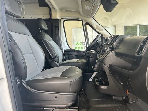 Used 2025 RAM ProMaster 2500 w/ Convenience Group FWD image 19