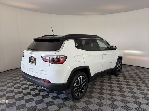 Used 2023 Jeep Compass Limited AWD/4WD image 10