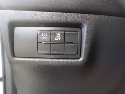 Used 2018 MAZDA CX-5 Touring image 17