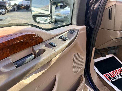 Used 2003 Ford F250 Lariat image 16