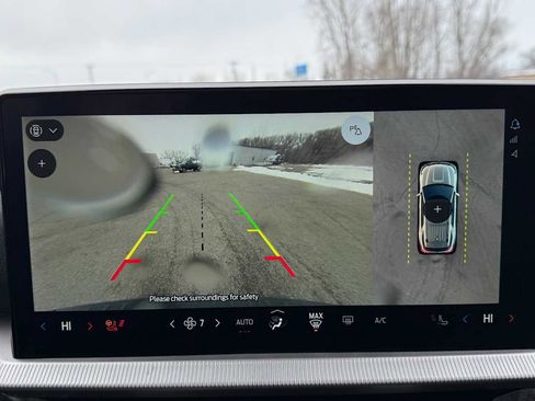 Used 2025 Ford Explorer Platinum w/ LUX Leather Package image 23