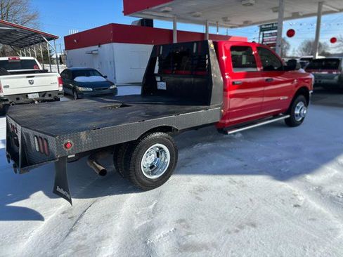 Used 2019 RAM 3500 Tradesman w/ Chrome Appearance Group image 5