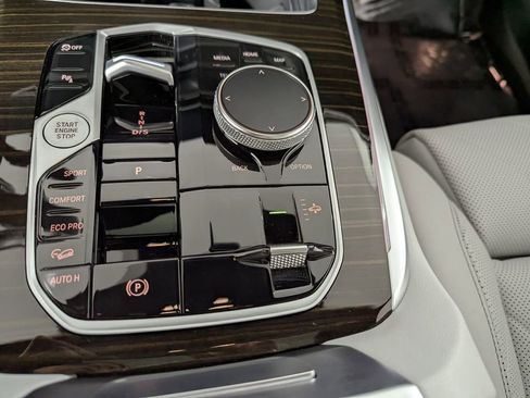 Certified 2023 BMW X7 xDrive40i image 27