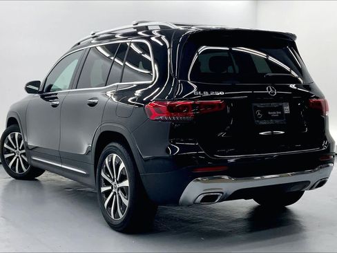 Certified 2022 Mercedes-Benz GLB 250 image 2