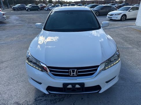 Used 2014 Honda Accord Touring image 5