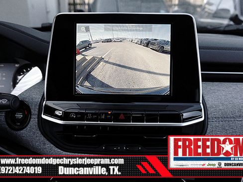 New 2026 Jeep Compass Latitude image 22