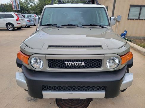 Used 2008 Toyota FJ Cruiser 2WD image 10