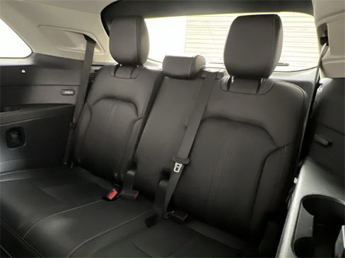 Certified 2025 MAZDA CX-90 3.3 Turbo w/ Premium Sport Pkg image 24