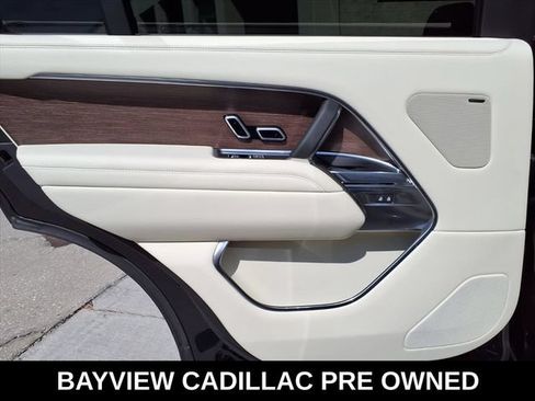 Used 2025 Land Rover Range Rover Long Wheelbase SE AWD/4WD image 16