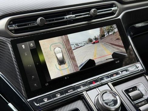 New 2025 Aston Martin V8 Vantage Coupe image 22