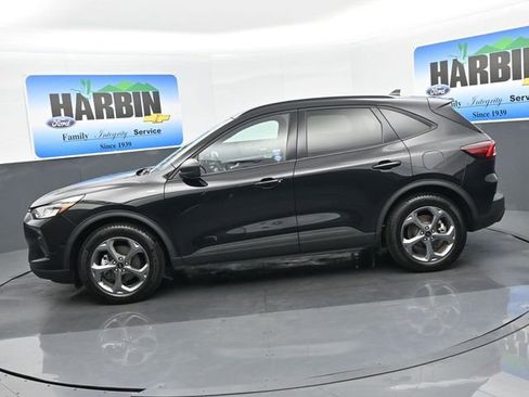 Used 2025 Ford Escape ST-Line image 2