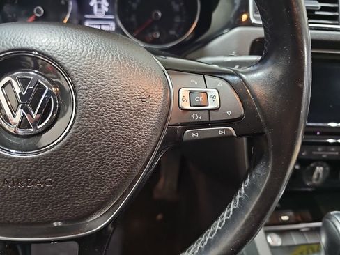 Used 2016 Volkswagen Jetta SEL w/ Lighting Package image 17