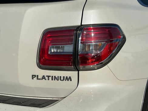Used 2017 Nissan Armada Platinum image 15