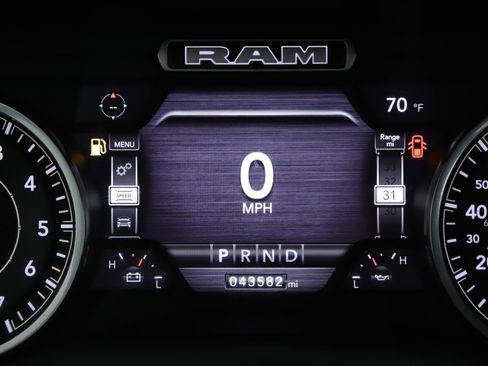 Used 2022 RAM 1500 Big Horn AWD/4WD image 11