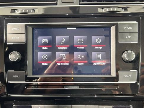 Used 2021 Volkswagen GTI S image 19