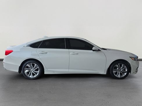 Used 2018 Honda Accord LX image 6