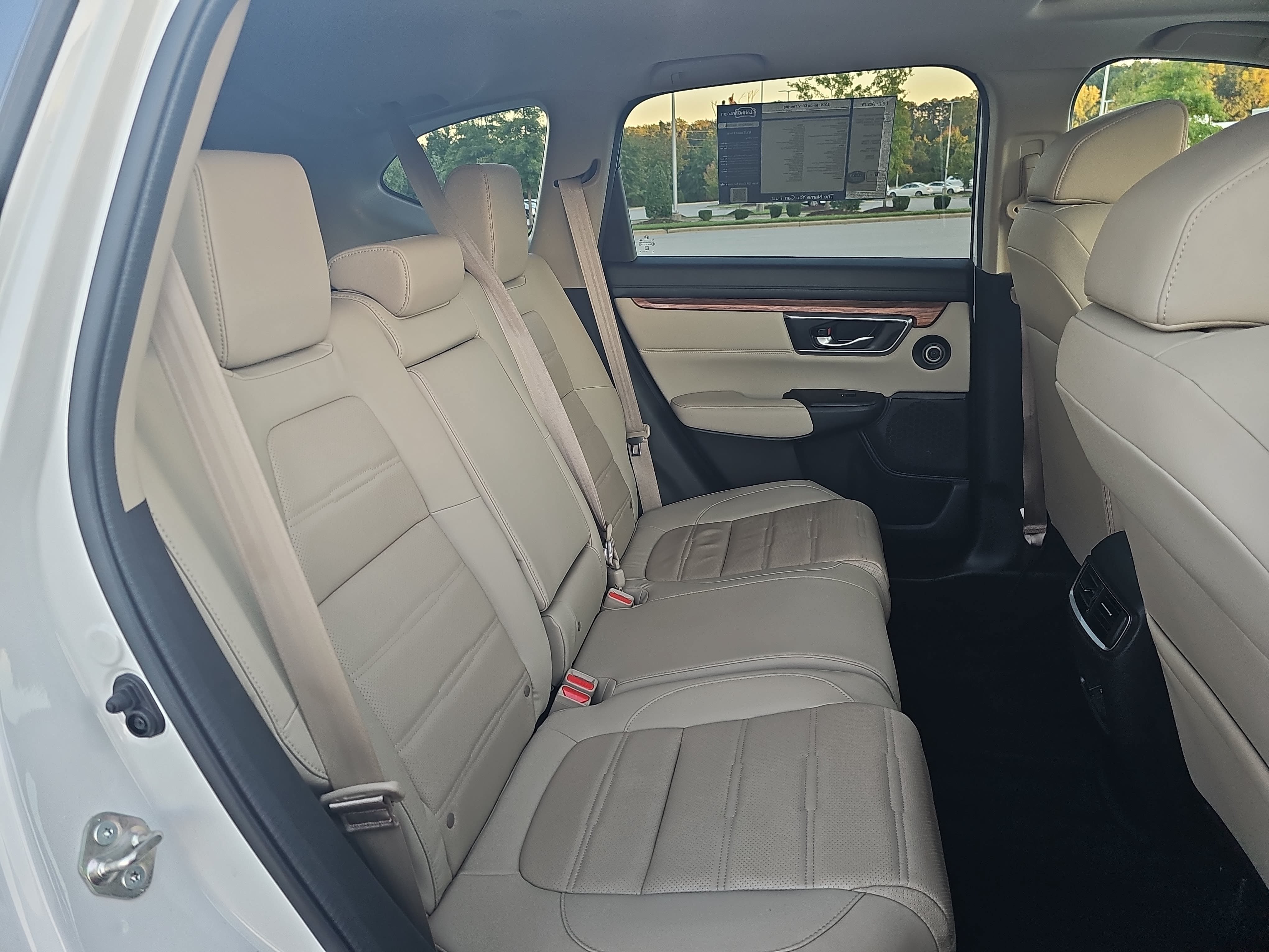 Used 2019 Honda CR-V Touring image 12