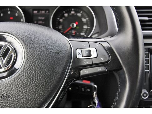 Used 2016 Volkswagen Passat 1.8T SE image 16
