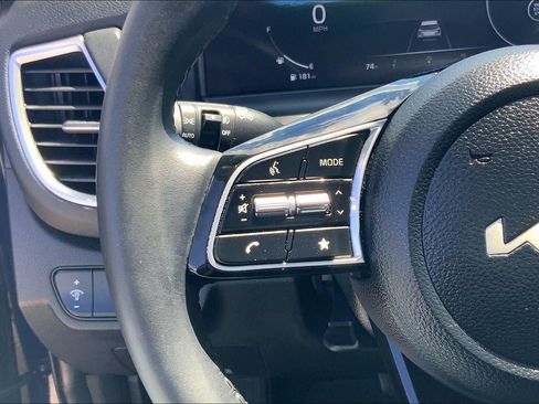 Used 2024 Kia Seltos EX AWD/4WD image 17