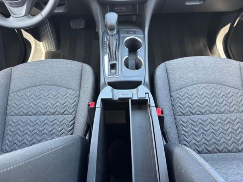 Used 2024 Chevrolet Equinox LT AWD/4WD image 12